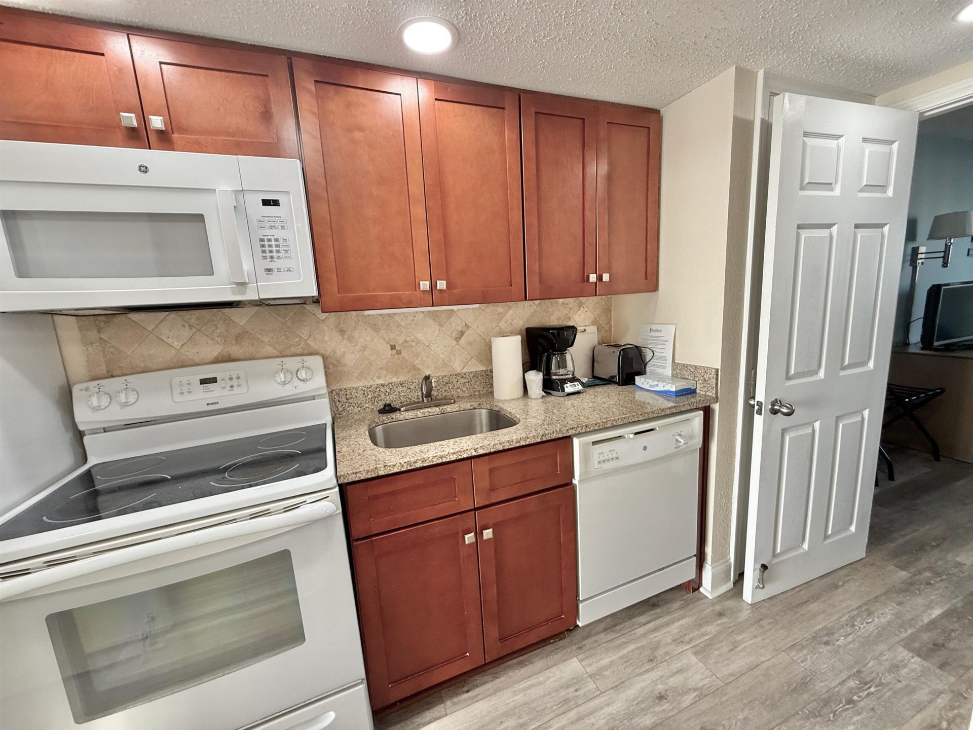 158 Seawatch Dr. Photo 28