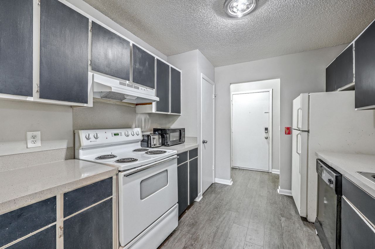 404 Greencastle Drive Photo 13