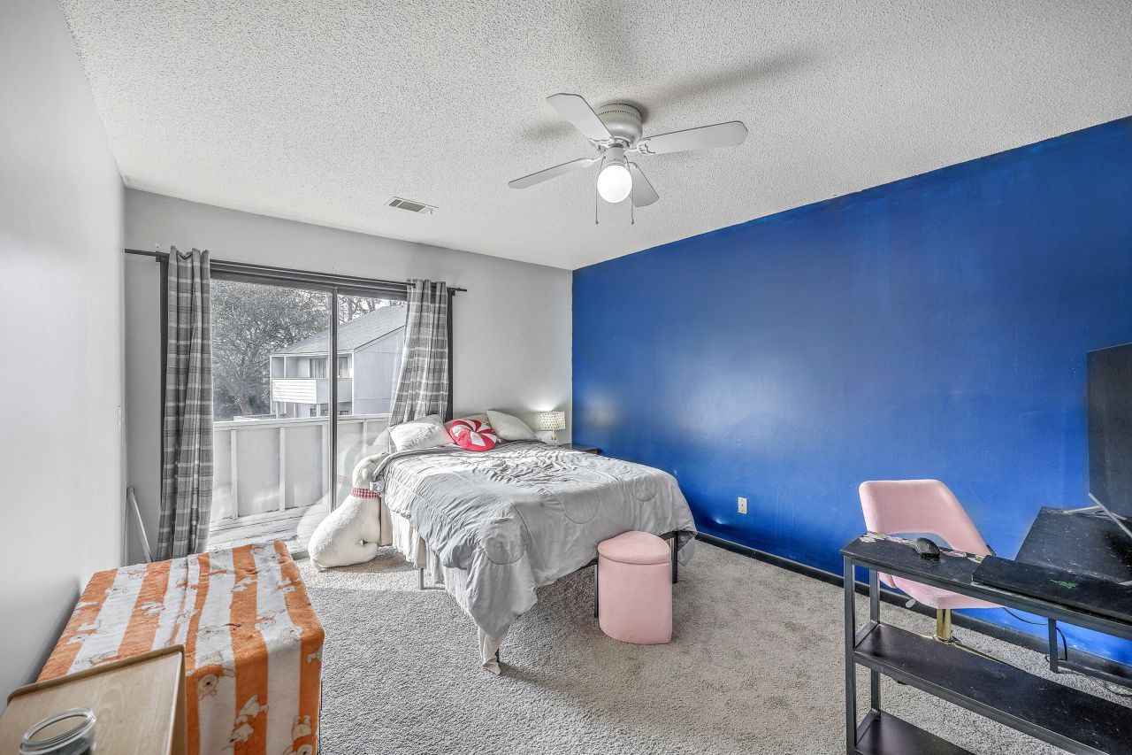 404 Greencastle Drive Photo 20