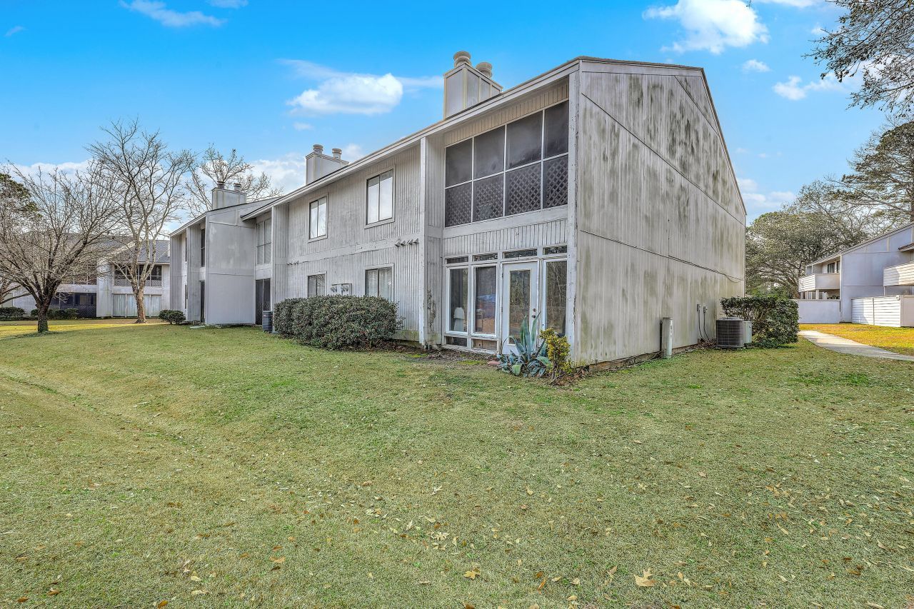 404 Greencastle Drive Photo 25