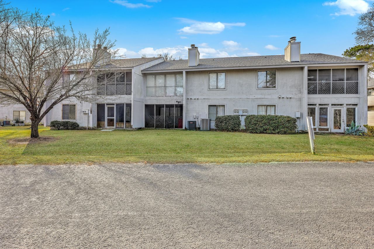 404 Greencastle Drive Photo 27