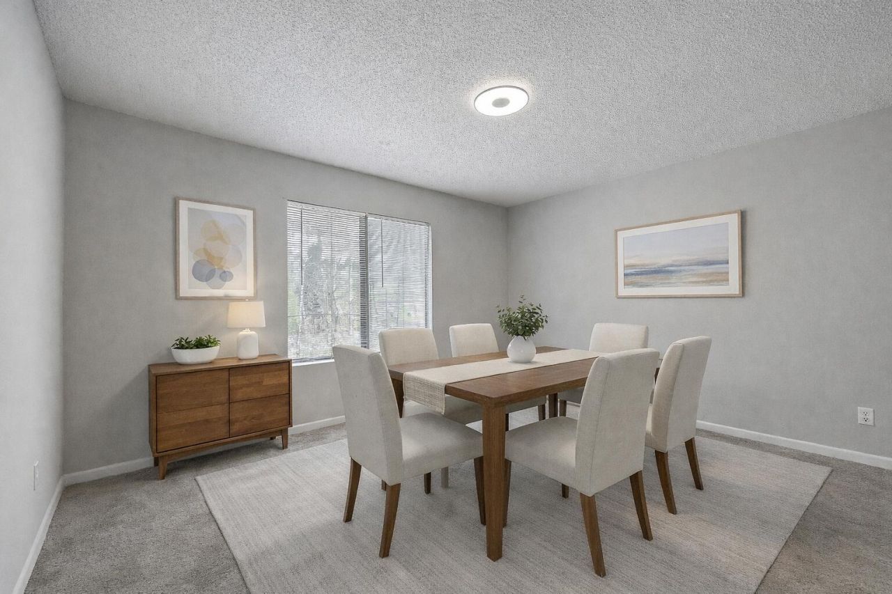 404 Greencastle Drive Photo 9