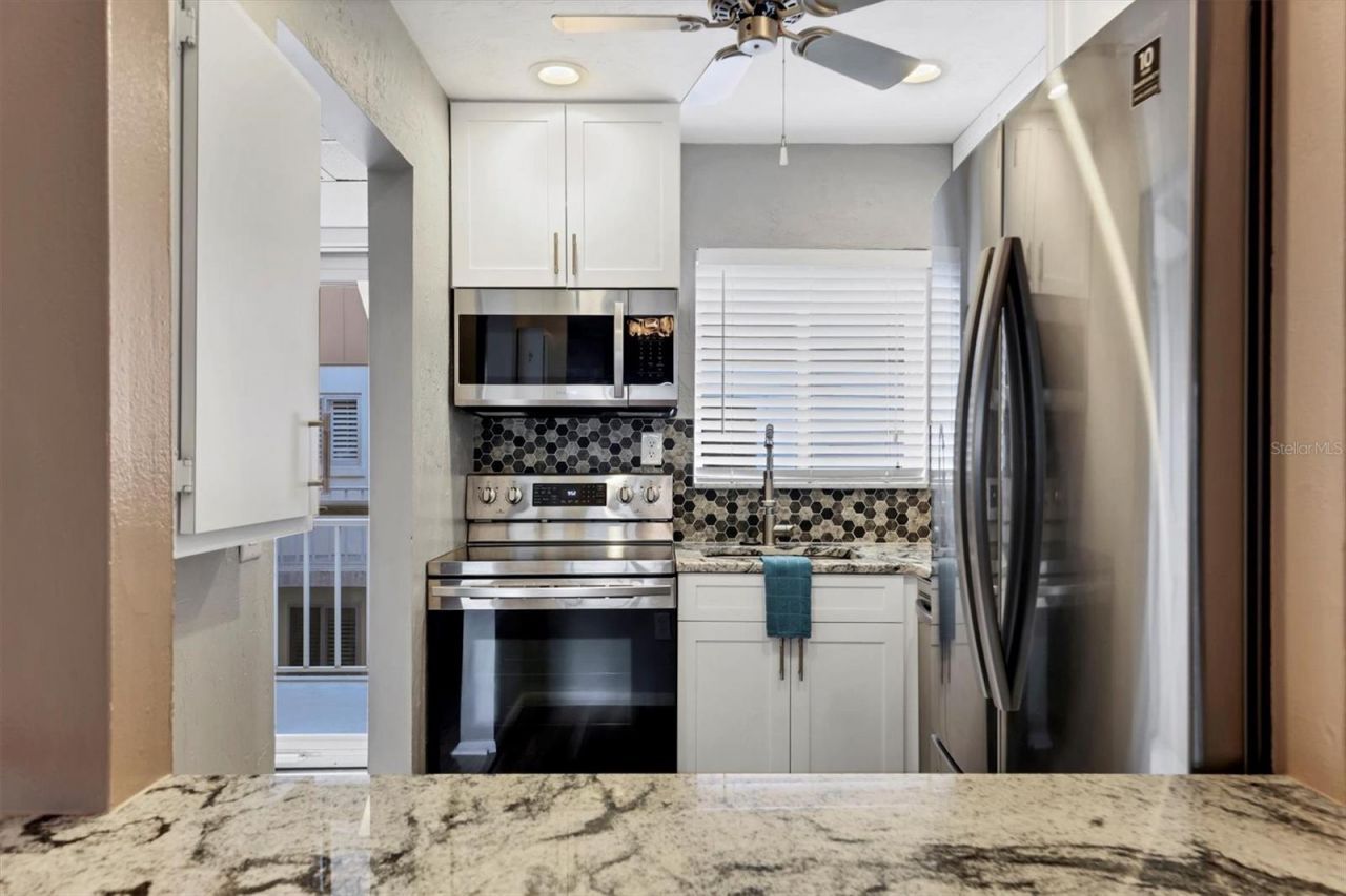 1714 69th Avenue W, Unit B408, Bradenton, FL 34207 Photo