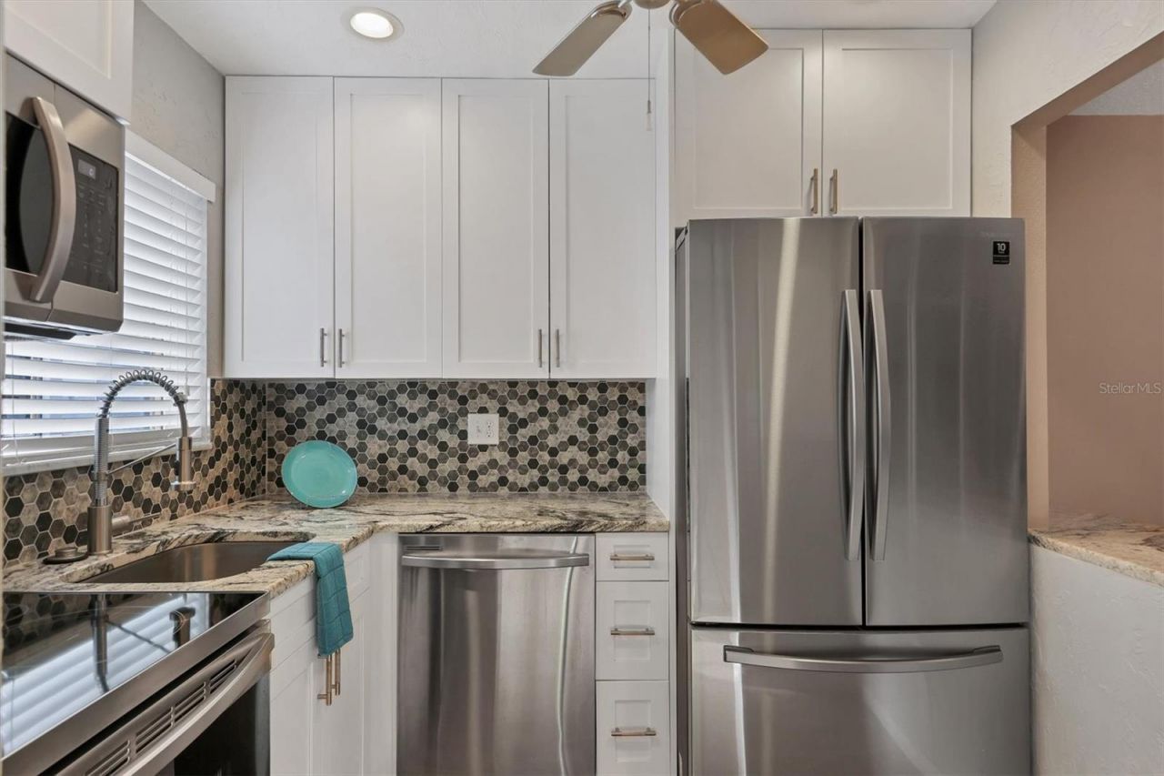 1714 69th Avenue W, Unit B408, Bradenton, FL 34207 Photo