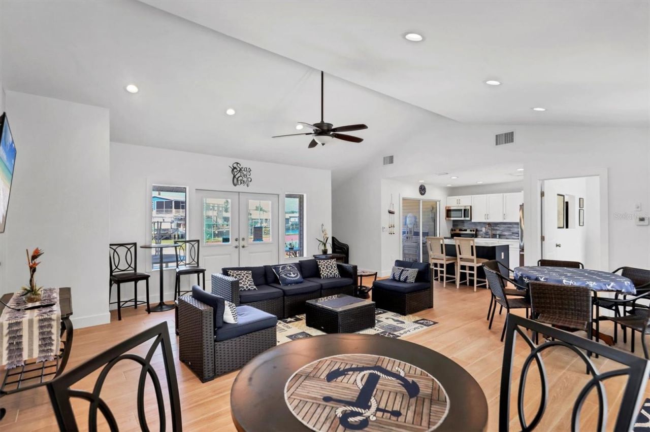 1714 69th Avenue W, Unit B408, Bradenton, FL 34207 Photo