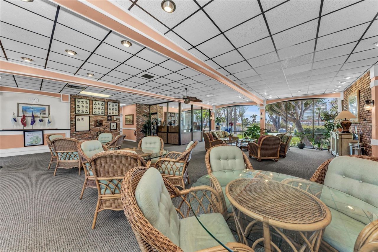 4420 Exeter Drive, Unit 307, Longboat Key, FL 34228 Photo