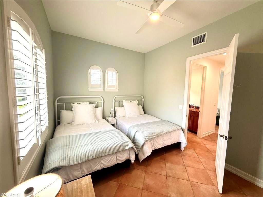 2659 Bolero Dr, Unit 3, Naples, FL 34109 Photo