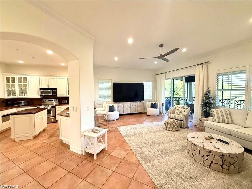 2659 Bolero Dr, Unit 3, Naples, FL 34109 Photo