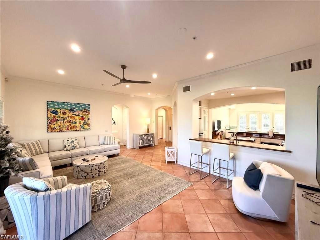 2659 Bolero Dr, Unit 3, Naples, FL 34109 Photo