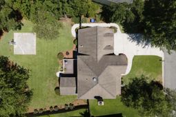 5492 Altamaha Drive photo 4