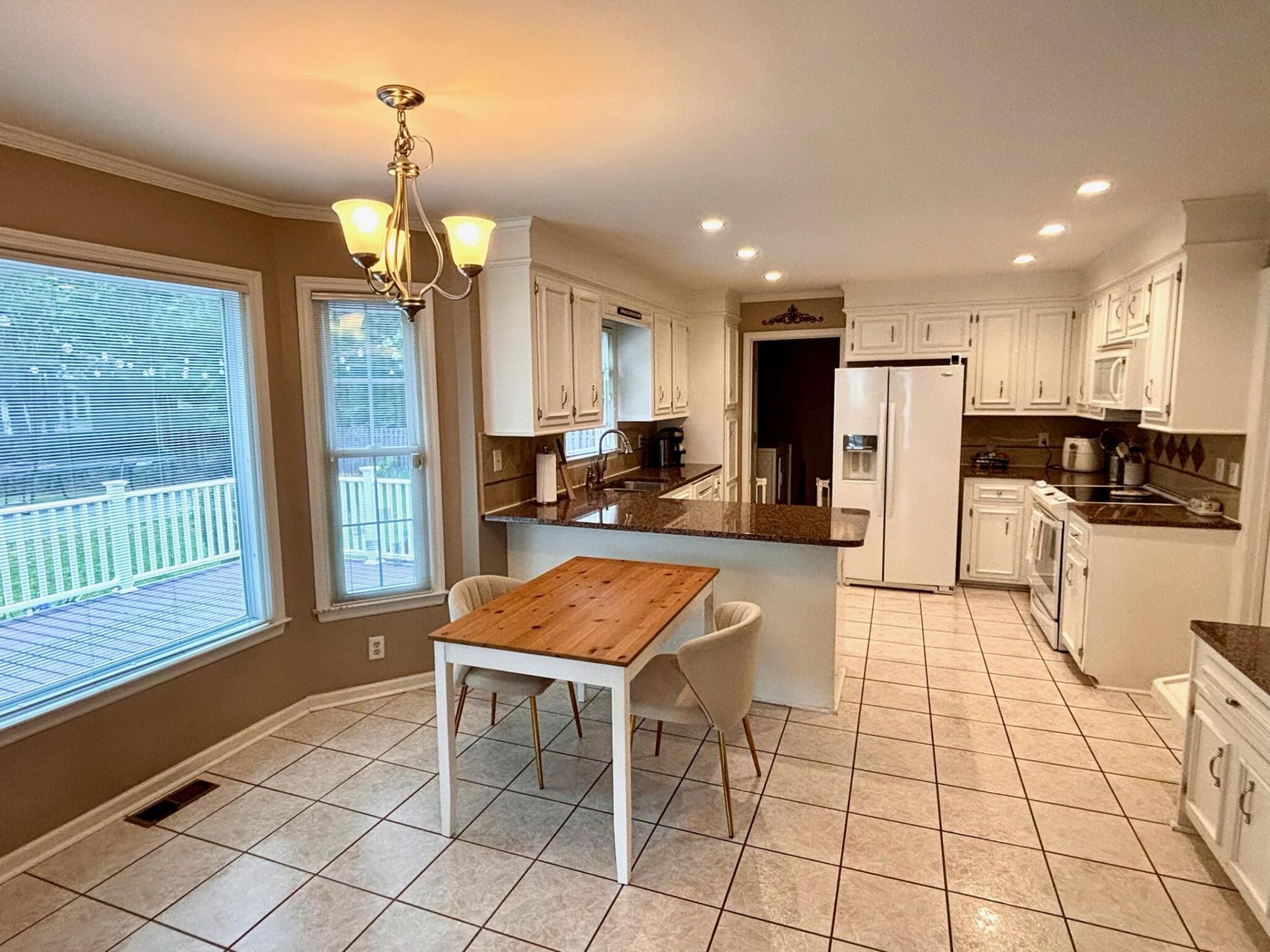 5492 Altamaha Drive Photo 4