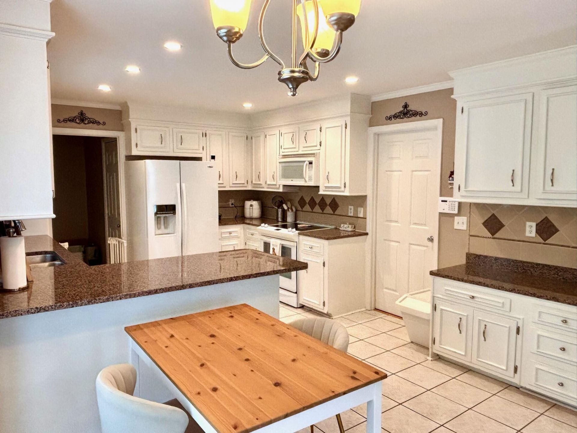 5492 Altamaha Drive Photo 5