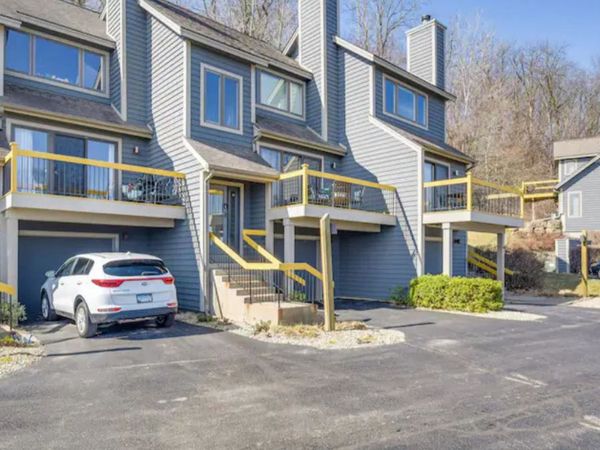 319 Territory Drive, Galena, IL 61036