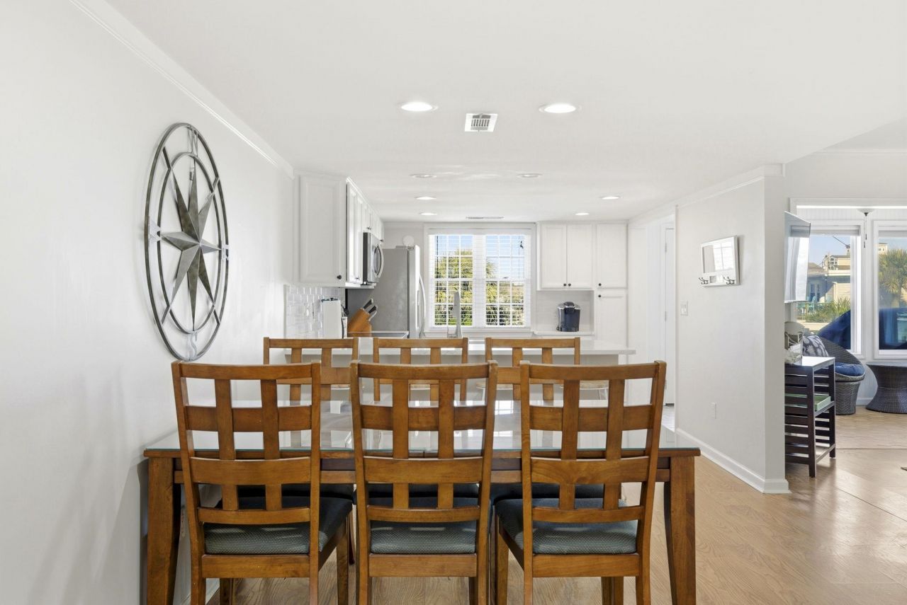 5105 Ocean Blvd. N Photo 15