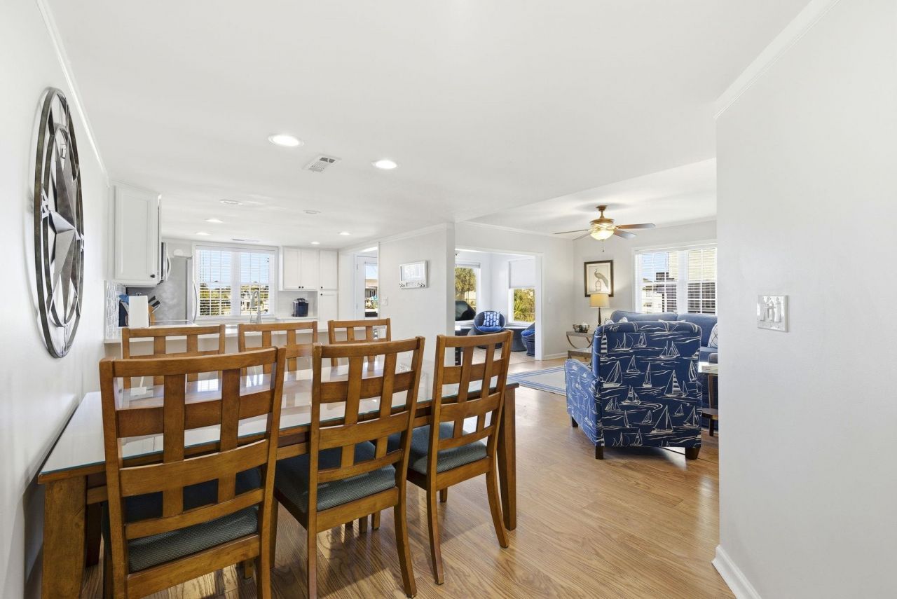 5105 Ocean Blvd. N Photo 16