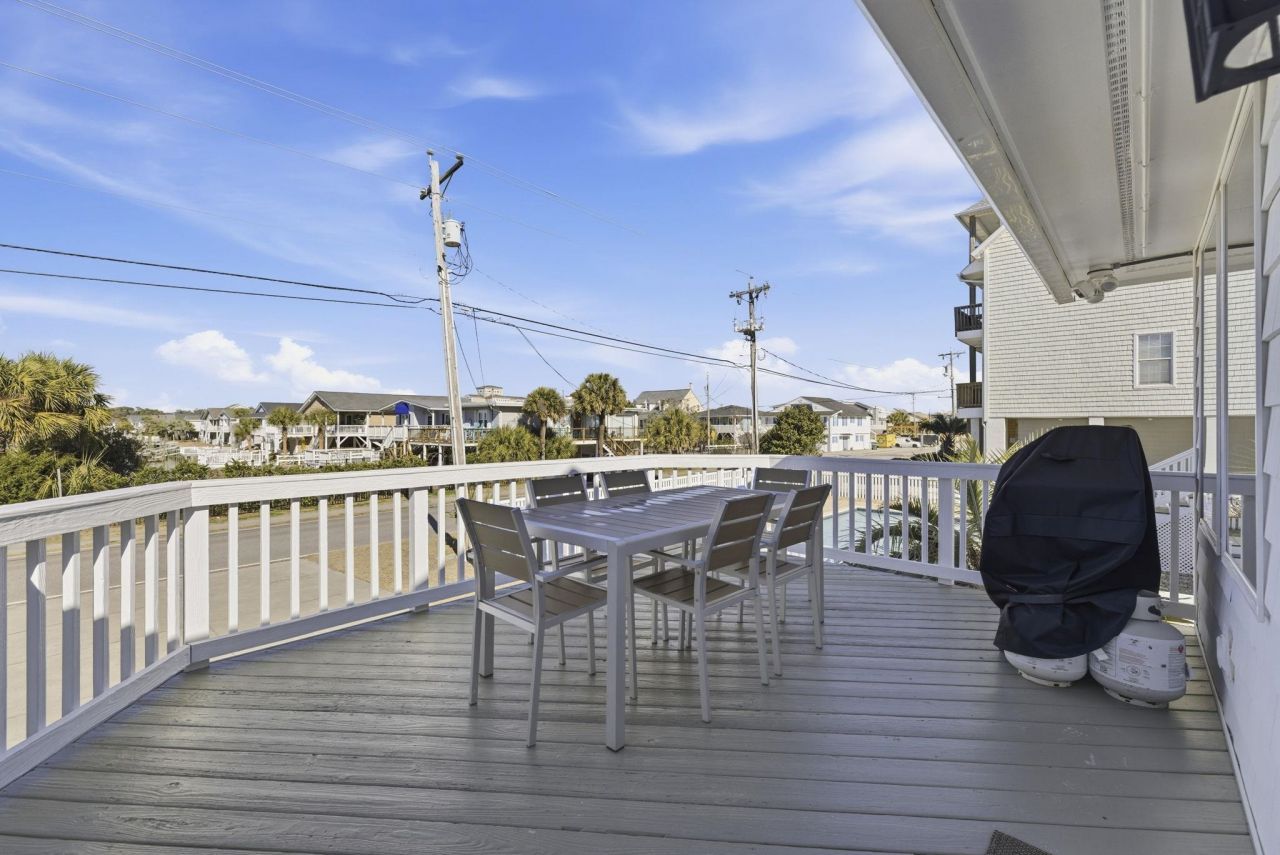 5105 Ocean Blvd. N Photo 30