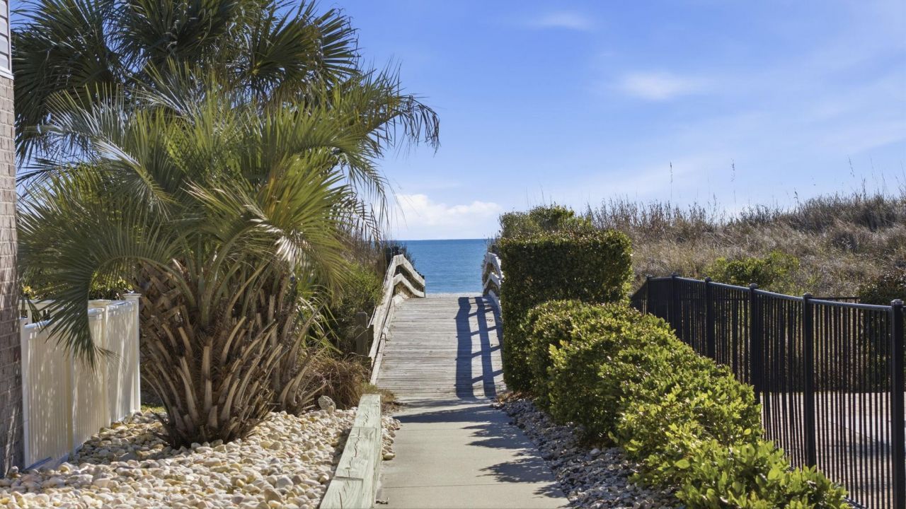 5105 Ocean Blvd. N Photo 32