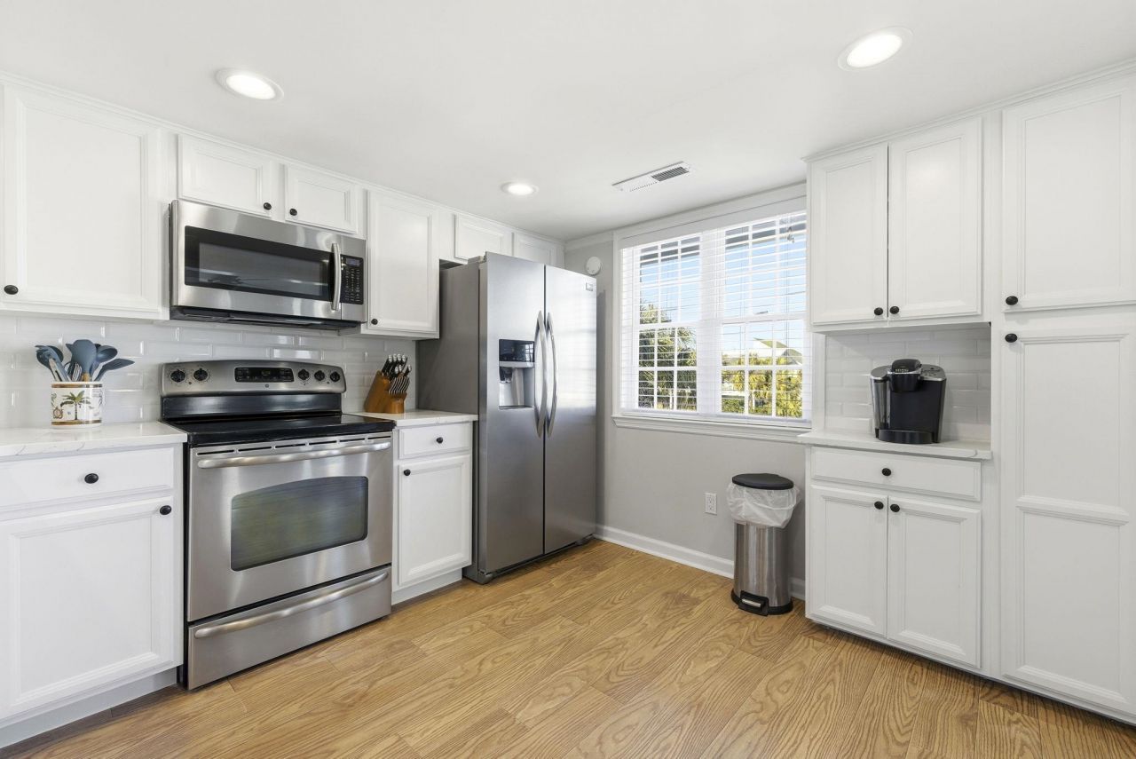 5105 Ocean Blvd. N Photo 9