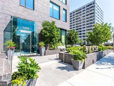 1650 SILVER HILL DRIVE, Unit 1907, MCLEAN, VA 22102