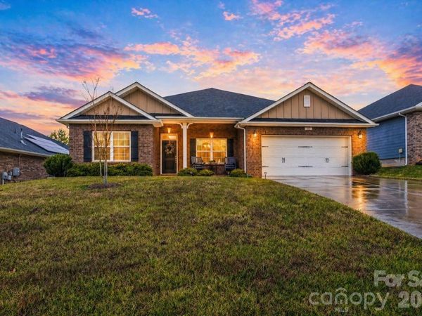 111 Allenton Way, Statesville, NC 28677