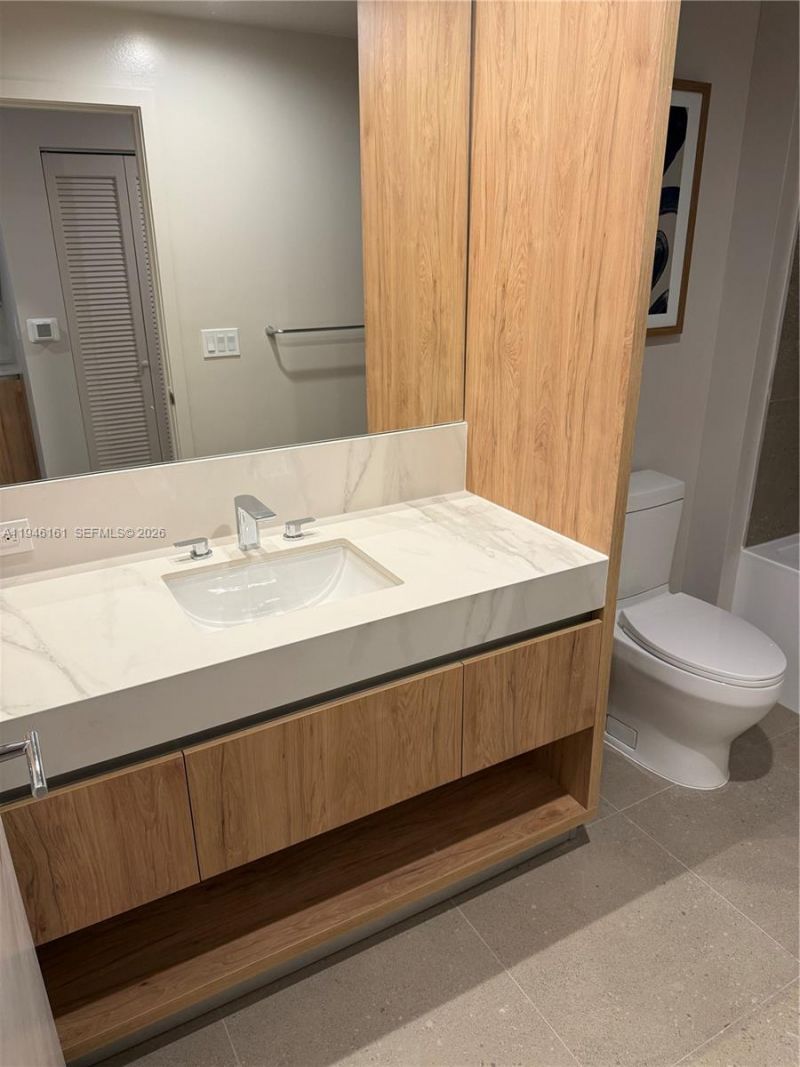 11 NE 6th, Unit 706, Miami, FL 33132 Photo