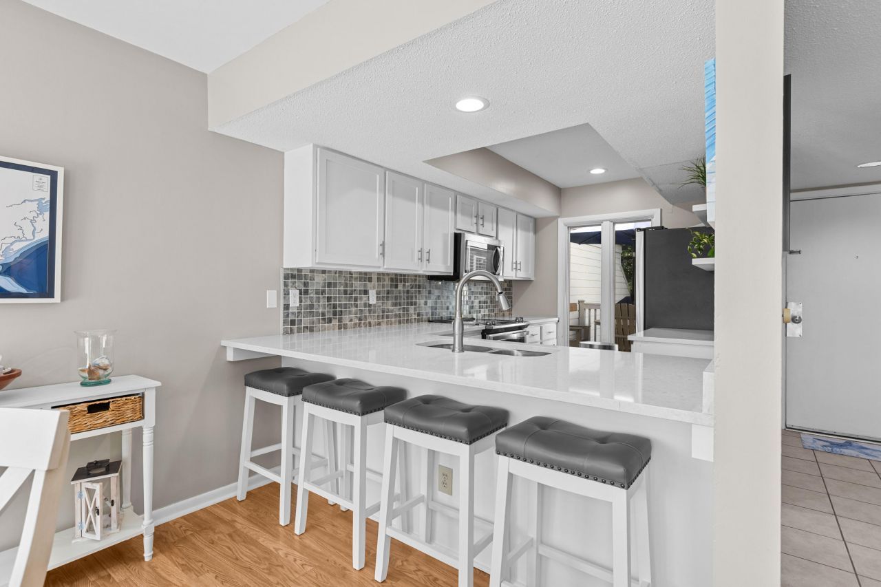 777 Spinnaker Beachhouses Photo 14