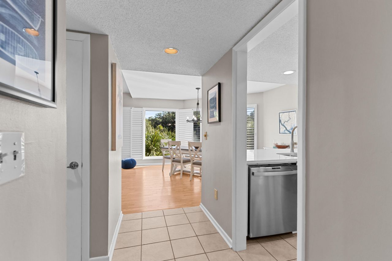 777 Spinnaker Beachhouses Photo 8