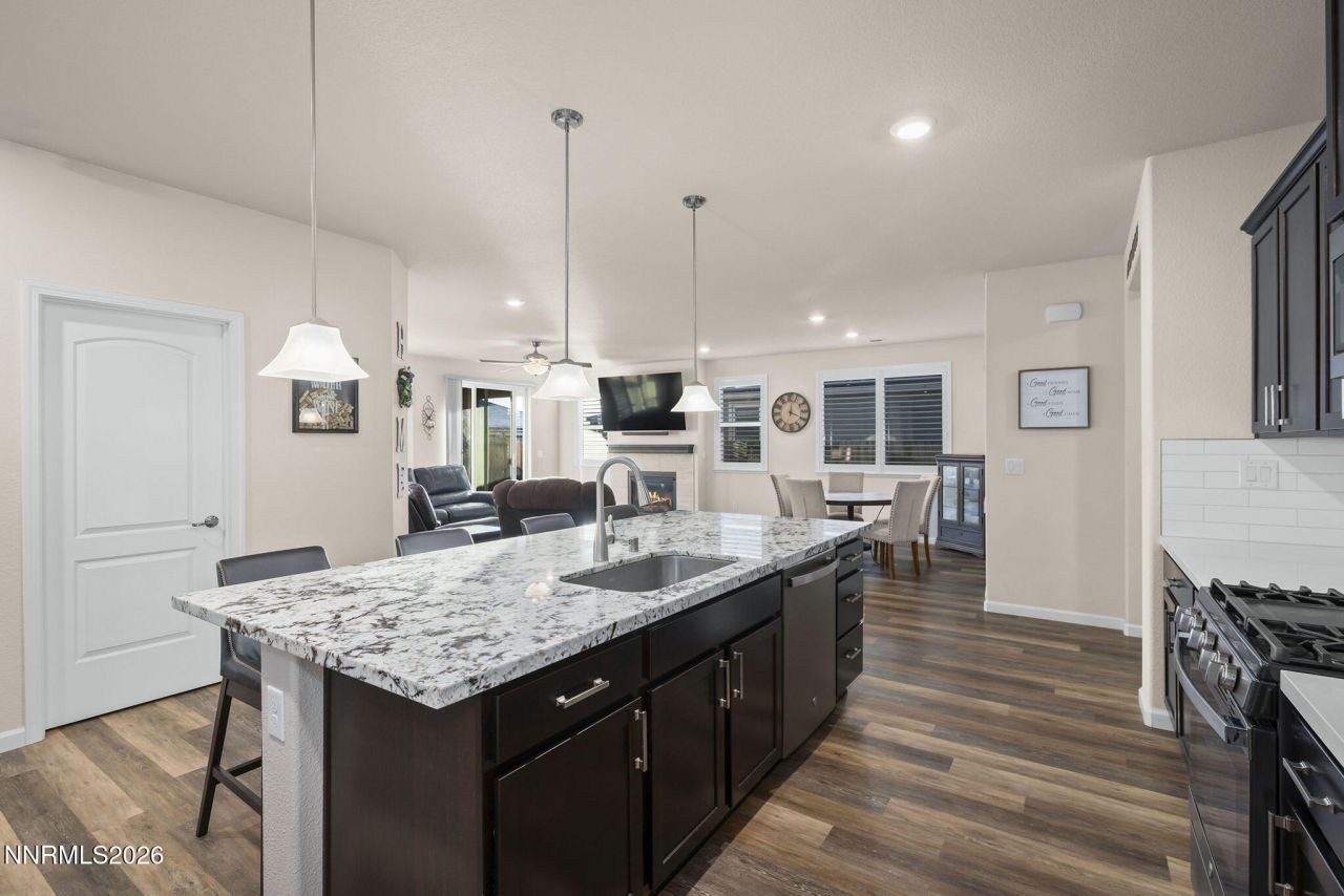 1030 Garden Pond Way, Sparks, NV 89441 Photo