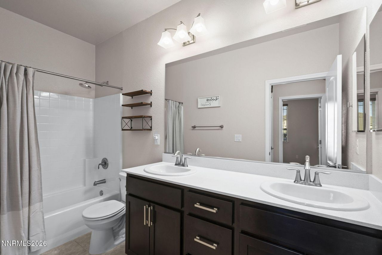 1030 Garden Pond Way, Sparks, NV 89441 Photo