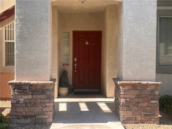 1704 Queen Victoria Street, Unit 102, Las Vegas, NV 89144