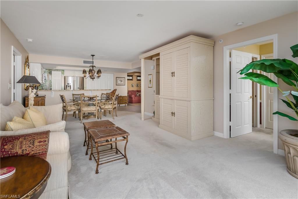 6849 Grenadier Blvd, Unit 2203, Naples, FL 34108 Photo