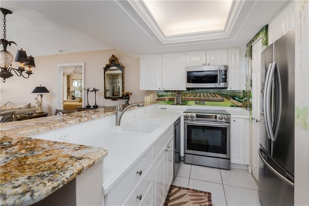 6849 Grenadier Blvd, Unit 2203, Naples, FL 34108 Photo