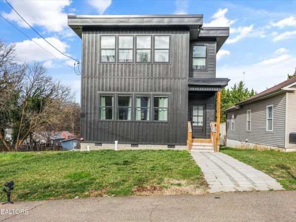 1303 W Baxter Ave, Knoxville, TN 37921