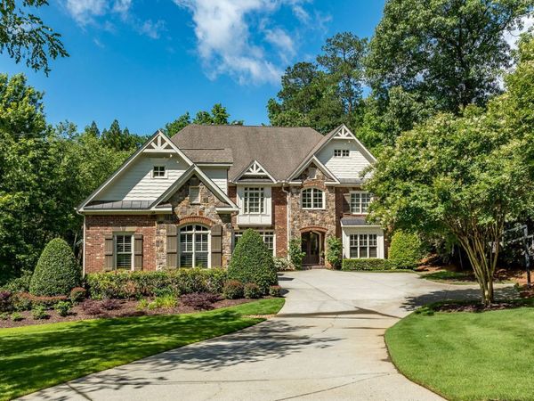 5284 Vernon Springs Trail NW, Sandy Springs, GA 30327