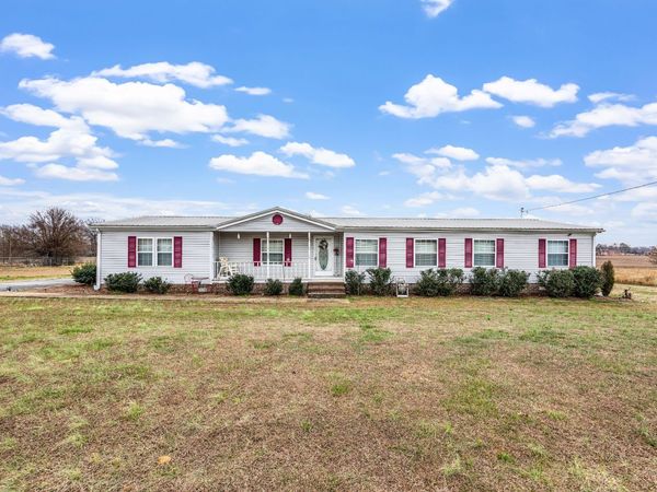 1430 State Route 77, Atwood, TN 38220