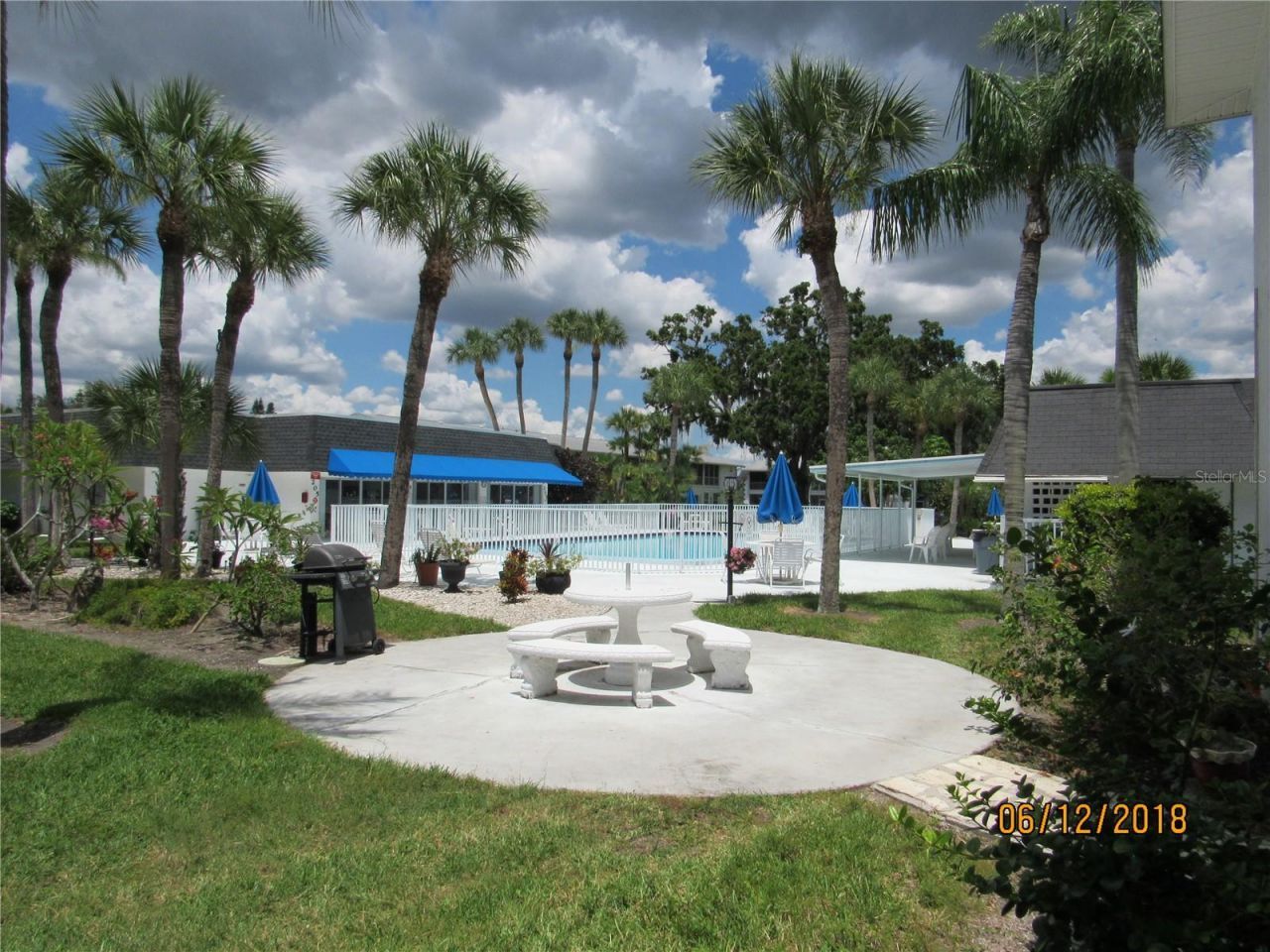 304 47th Avenue Drive W, Unit 112, Bradenton, FL 34207 Photo