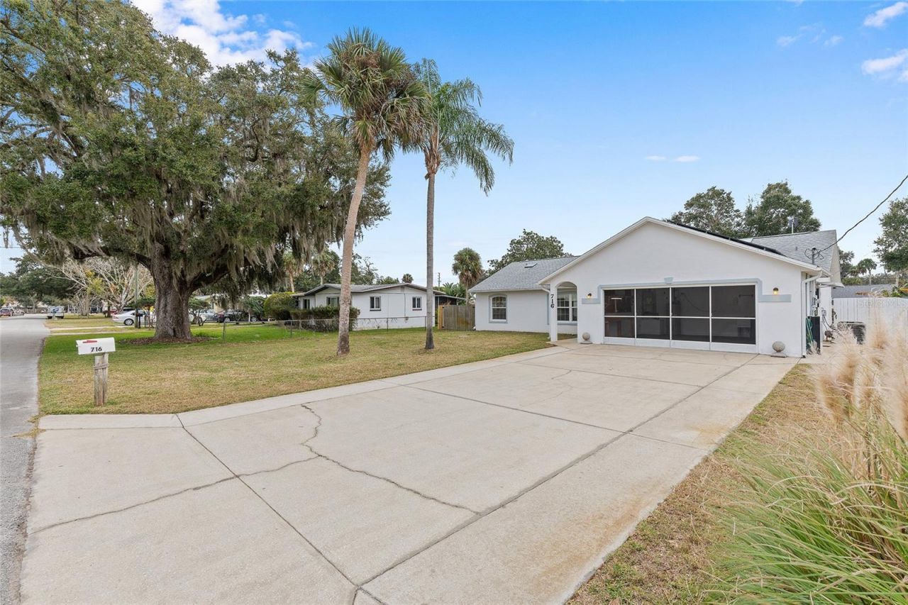 716 Francis Avenue, New Smyrna Beach, FL 32168 Photo