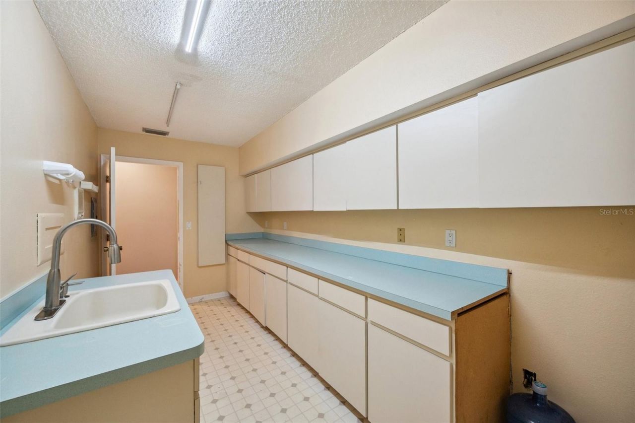 655 Appaloosa Road, Tarpon Springs, FL 34688 Photo