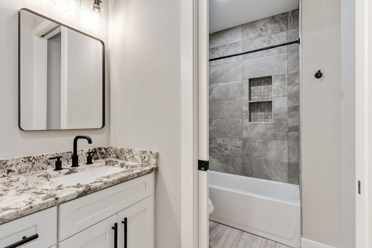 226 E Bradford Road, Unit A & B, Tallahassee, FL 32303 Photo