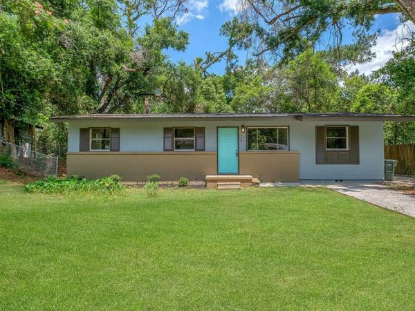 319 Meadowbrook Lane , Tallahassee, FL 32304