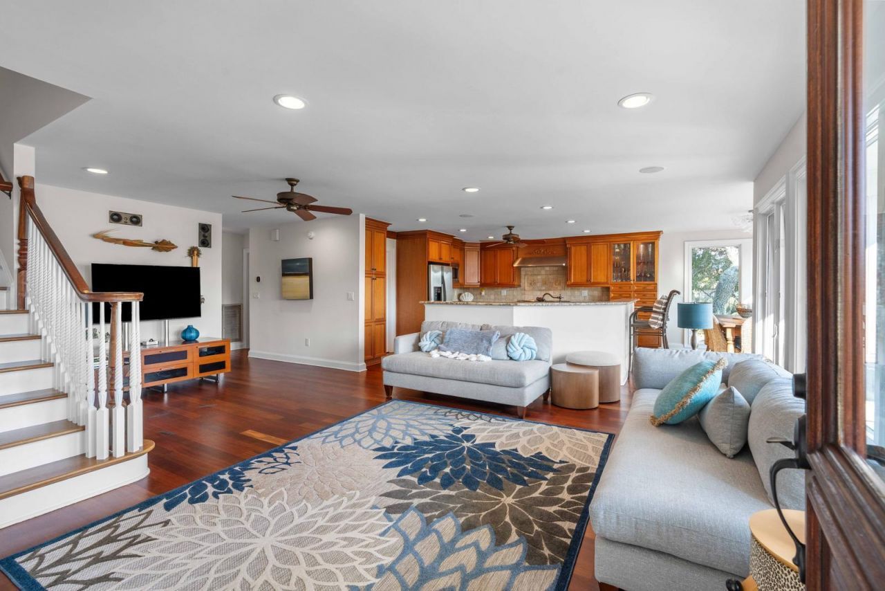 4007 Palm Boulevard Photo 3