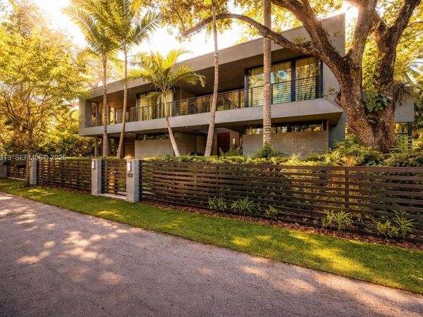 3232 Emathla St , Miami, FL 33133