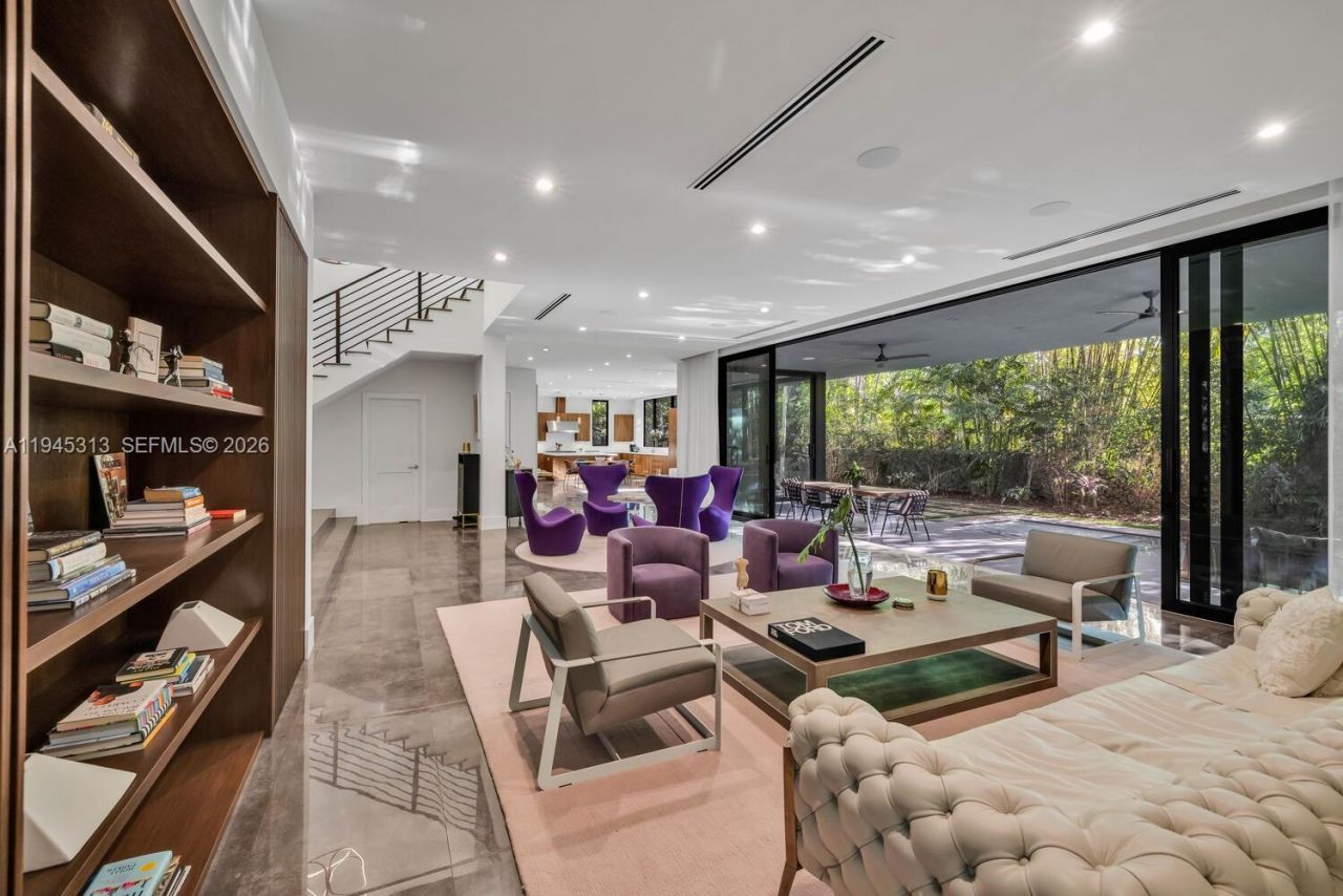 3232 Emathla St , Miami, FL 33133 Photo