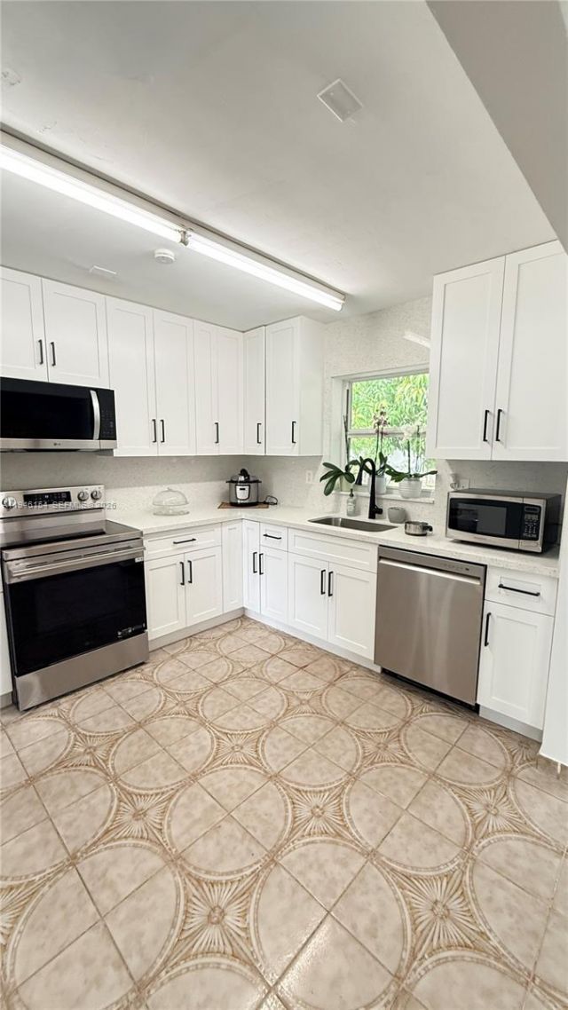 10765 SW 155th Ter, Miami, FL 33157 Photo