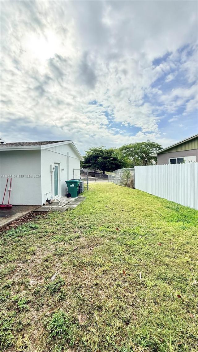 10765 SW 155th Ter, Miami, FL 33157 Photo