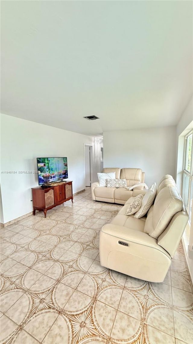 10765 SW 155th Ter, Miami, FL 33157 Photo