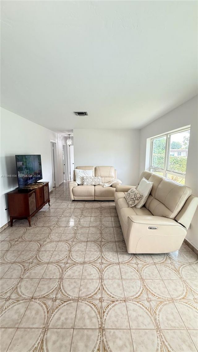 10765 SW 155th Ter, Miami, FL 33157 Photo