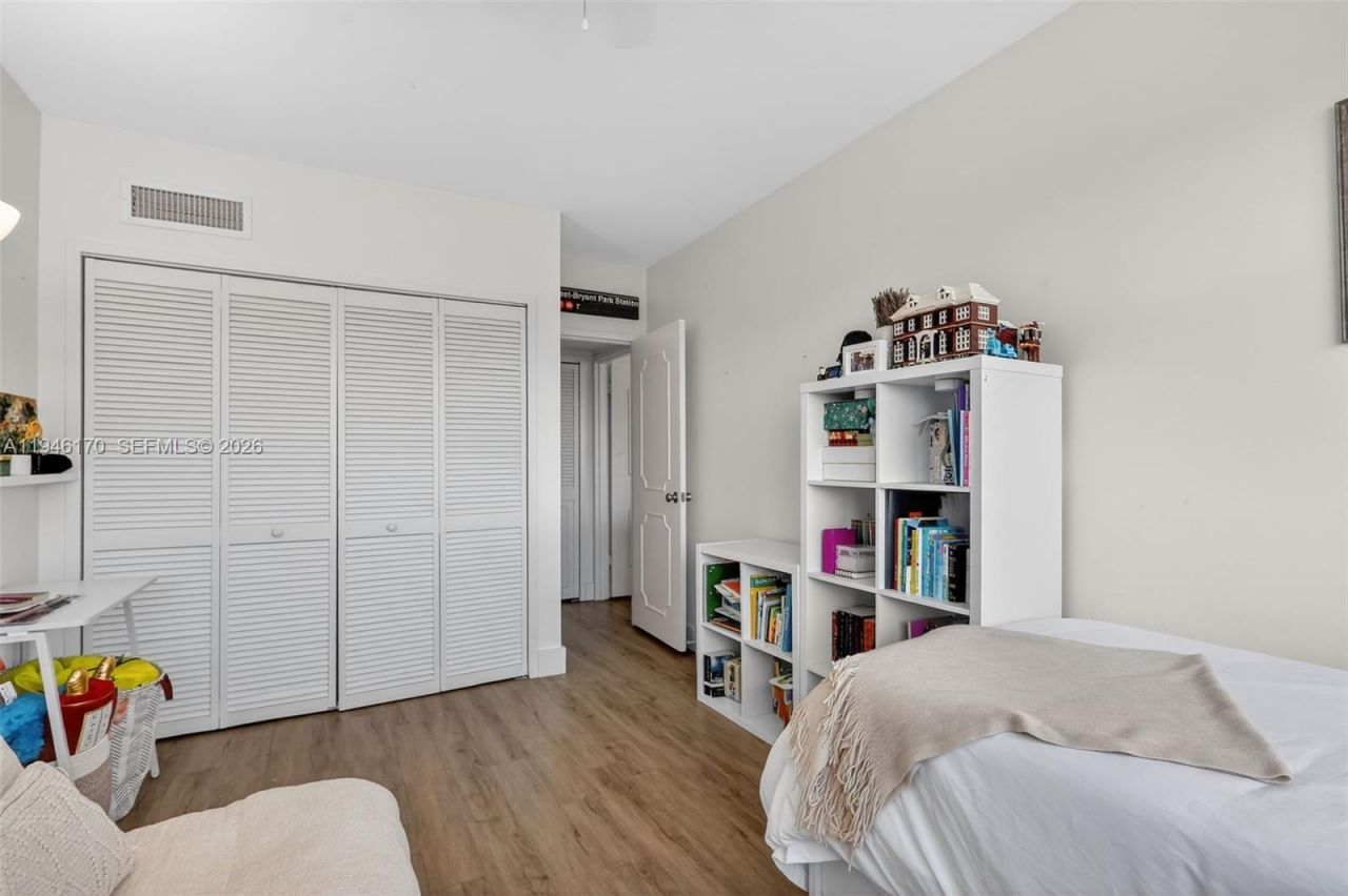 9381 E Bay Harbor Dr, Unit 303N, Bay Harbor Islands, FL 33154 Photo