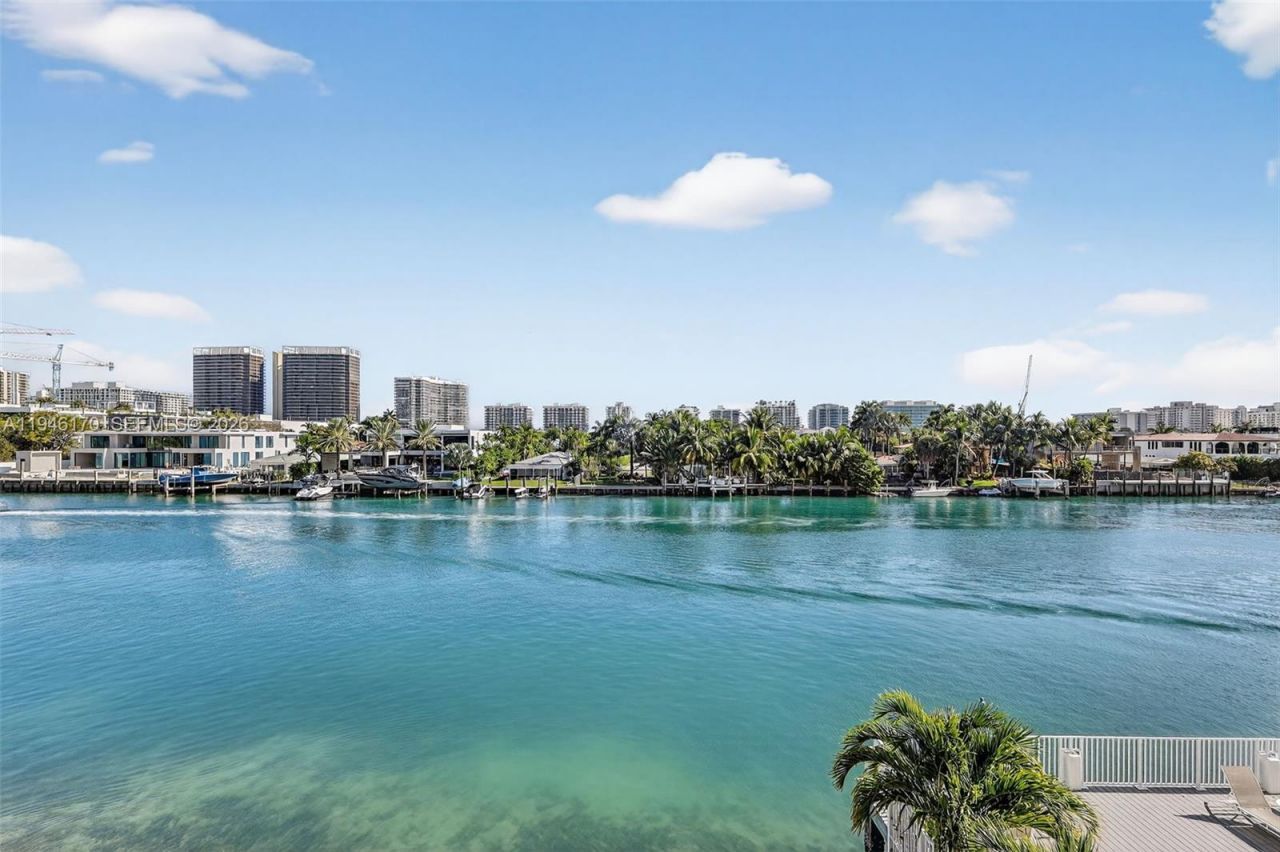 9381 E Bay Harbor Dr, Unit 303N, Bay Harbor Islands, FL 33154 Photo