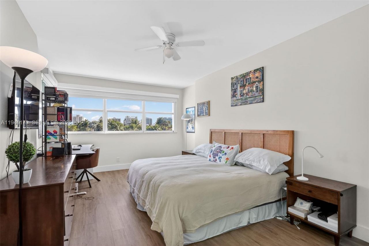 9381 E Bay Harbor Dr, Unit 303N, Bay Harbor Islands, FL 33154 Photo